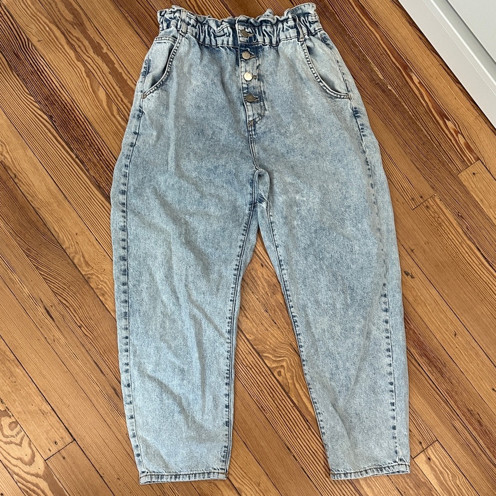 Zara Paperbag Jeans - Picture 4 of 7